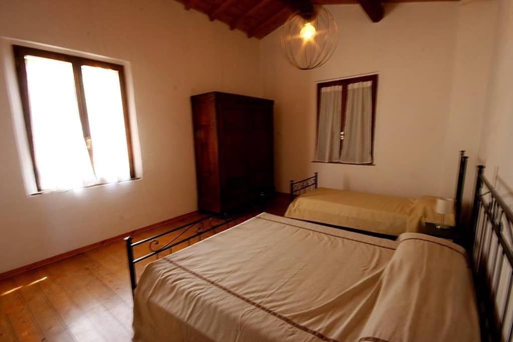 Villa Con Piscina 10 Posti Letto, L'Oliveta Di Rivalto Кьянни Экстерьер фото